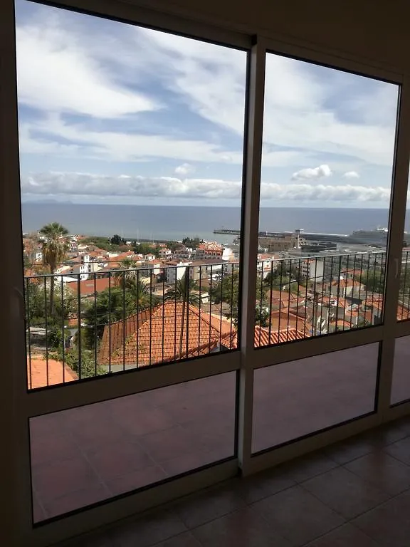 Casa Das Cruzes Funchal  0*, Funchal (Madeira)